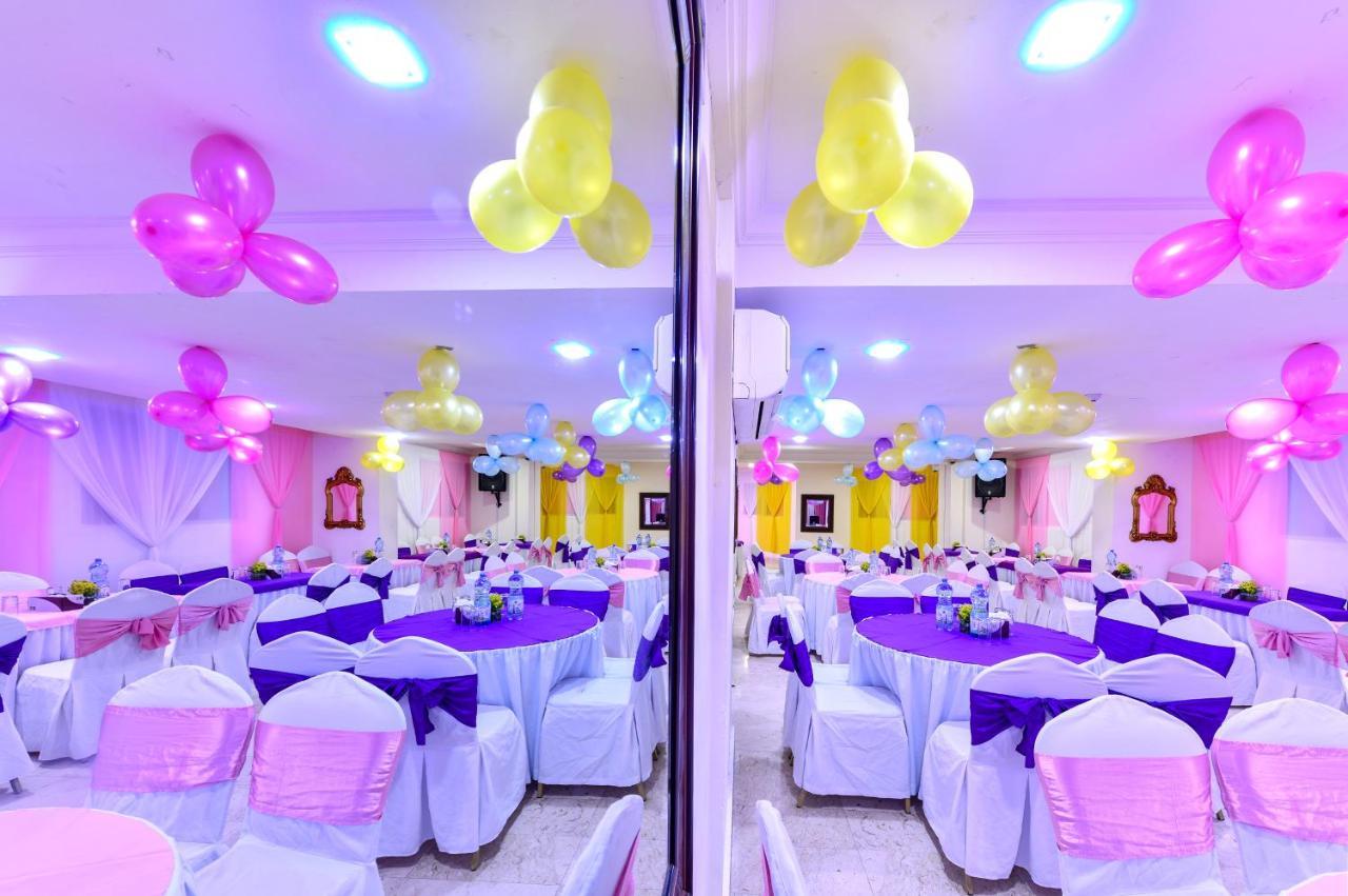 Cayam Hotel Doha Exterior photo